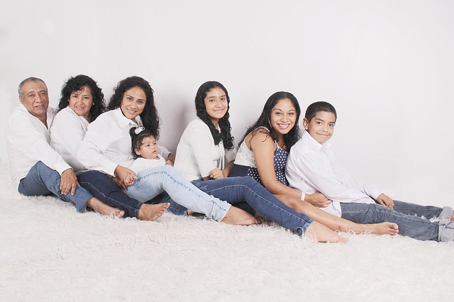 family photo 827760 640